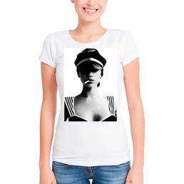 Футболка в стиле тумблер Девушка с сигаретой